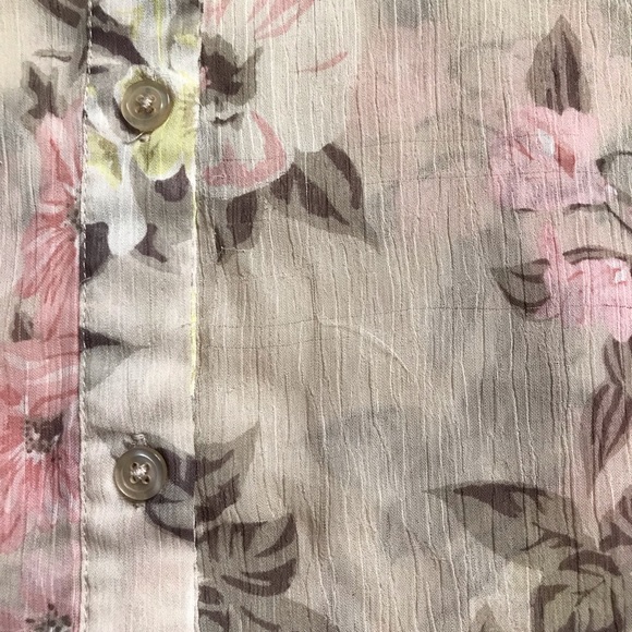 Kut from Kloth Floral Print Button Up Blouse - Picture 14 of 16